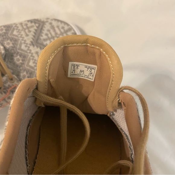 Vans Grey Patterned Sneakers - Picture 5 of 6